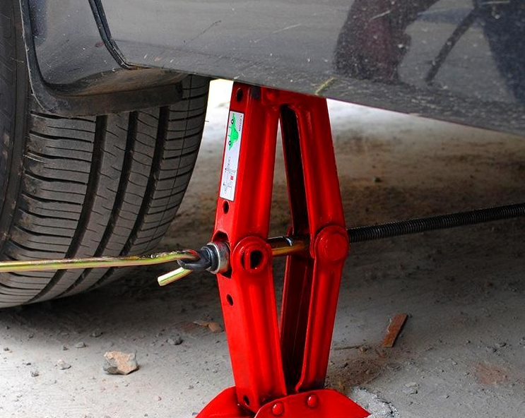 剪式車載千斤頂