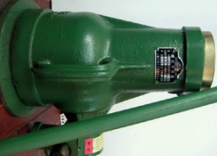 機(jī)械千斤頂橫向頂升重物的方式并不安全